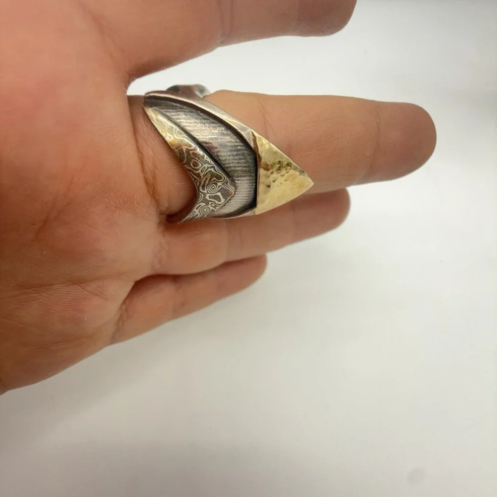 Vtg Custom Made Sterling Damascus Steel Ring Solid 14k Gold Inlay Hammered Read